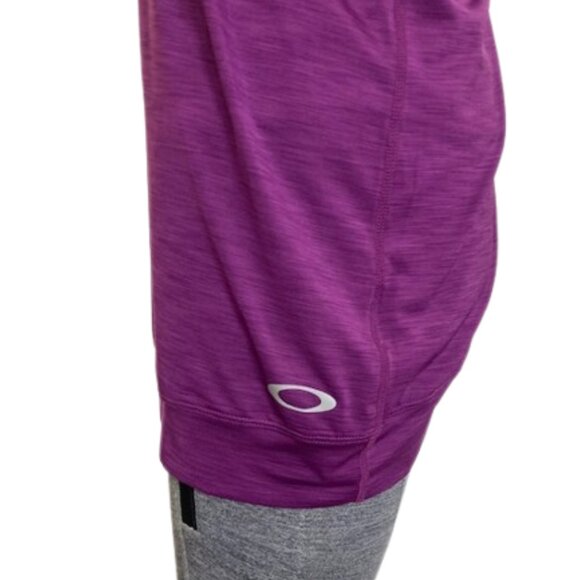 Oakley Energy Tank Top With Built In Bra - Picture 5 of 7